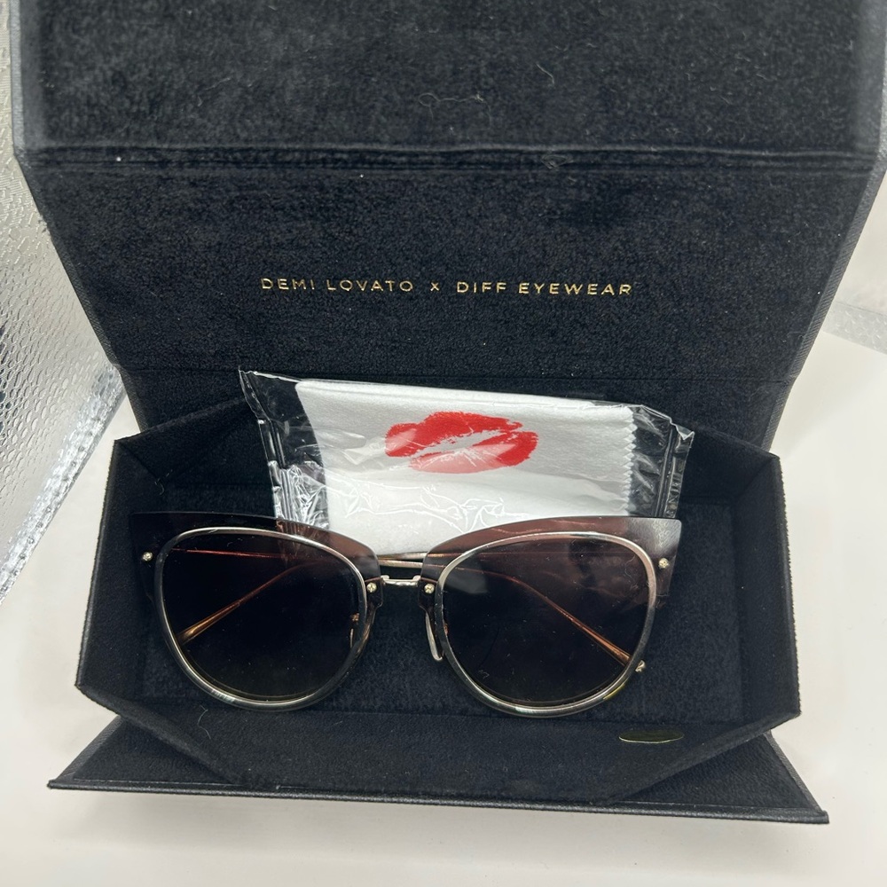 Diff Eyewear Demi Lovato Collection Brown Sunglasses